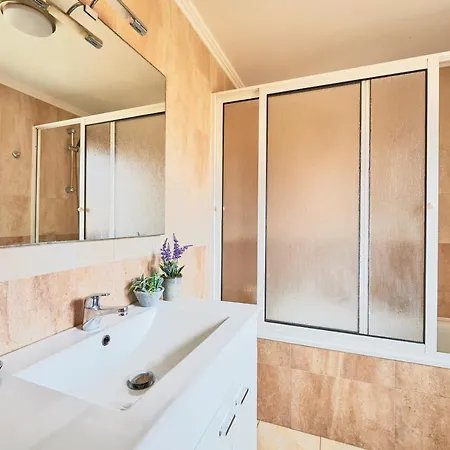 Renovated And Spacious Duplex Apartment With Patio, By Timecooler Lisbona Esterno foto