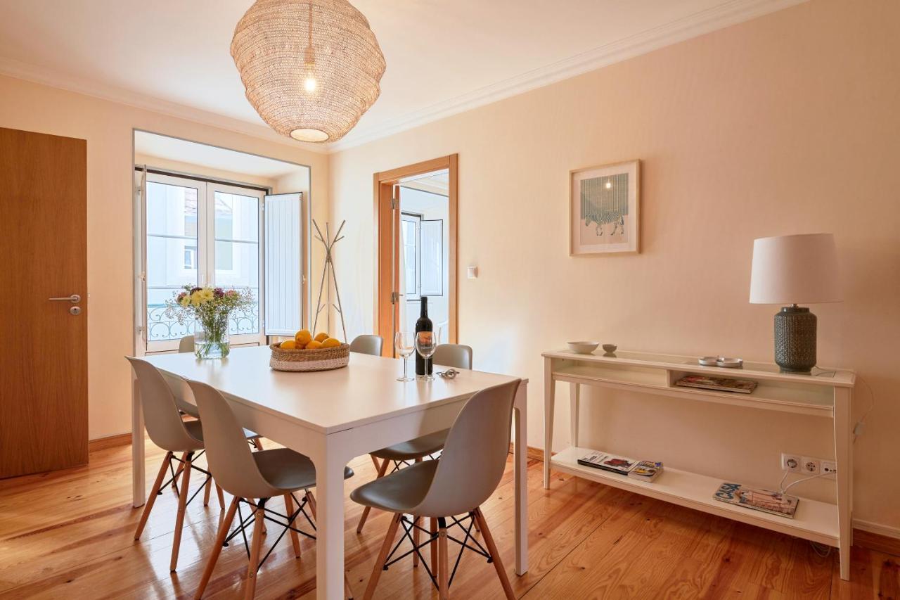 Renovated And Spacious Duplex With Patio, By Timecooler Lizbona
