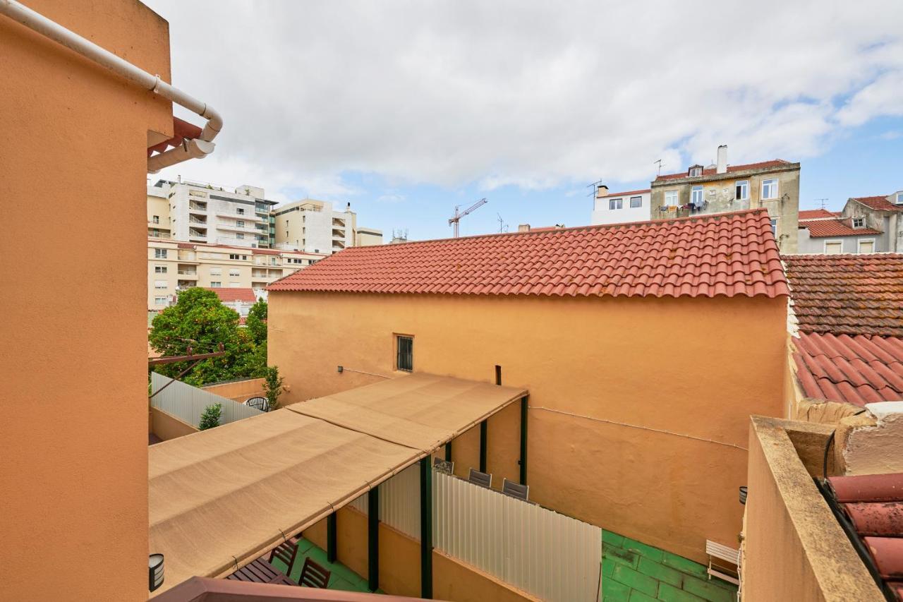 Renovated And Spacious Duplex With Patio, By Timecooler Apartament Lizbona